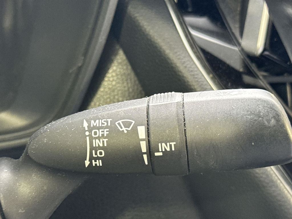 Thumbnail: 2021 Toyota Corolla - 28