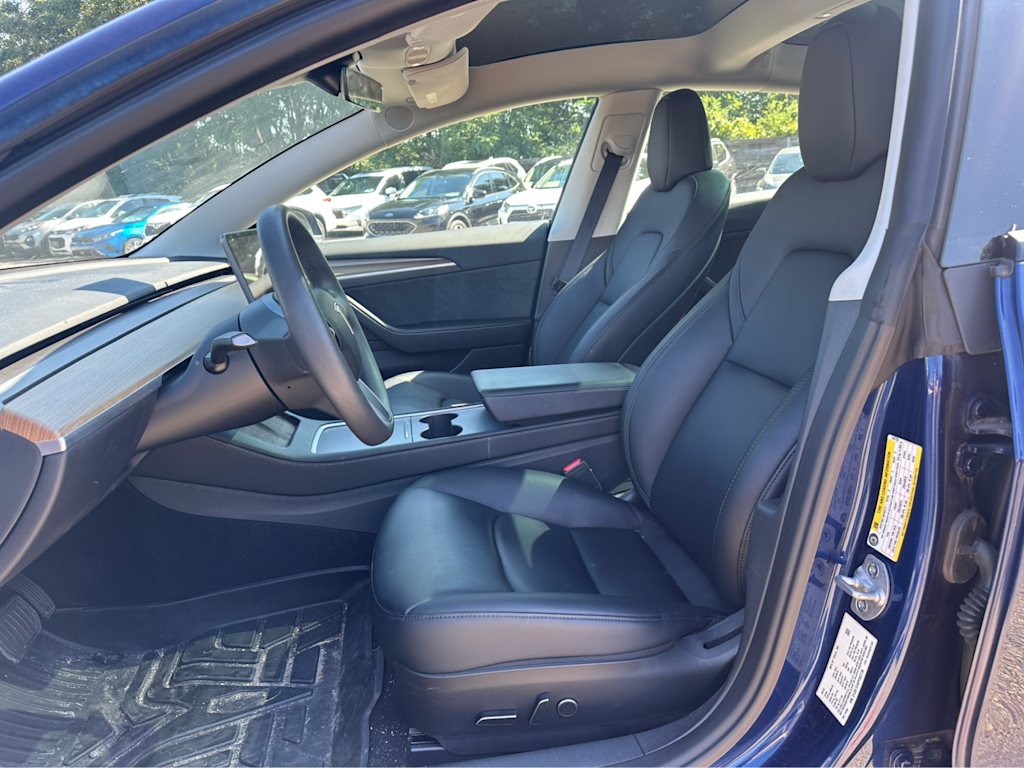 Thumbnail: 2023 Tesla Model 3 - 10