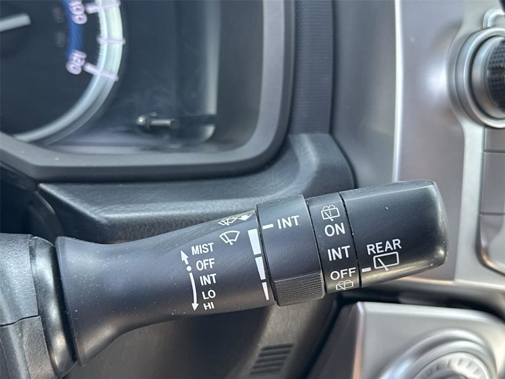 Thumbnail: 2016 Toyota 4Runner - 29
