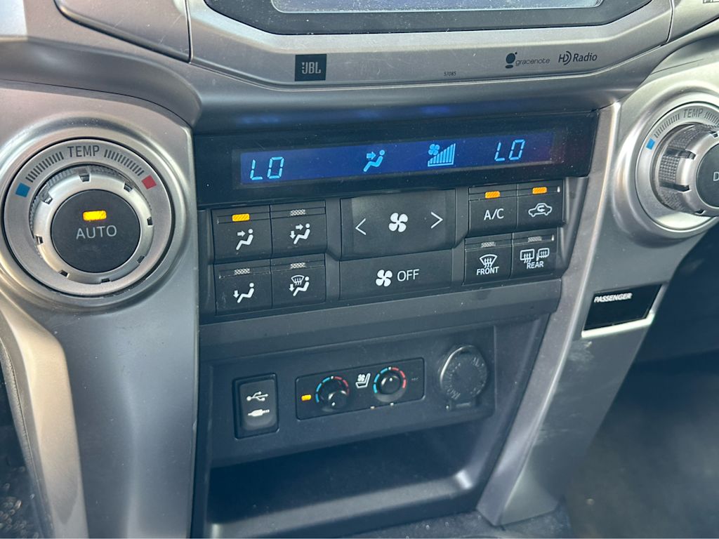 Thumbnail: 2014 Toyota 4Runner - 19