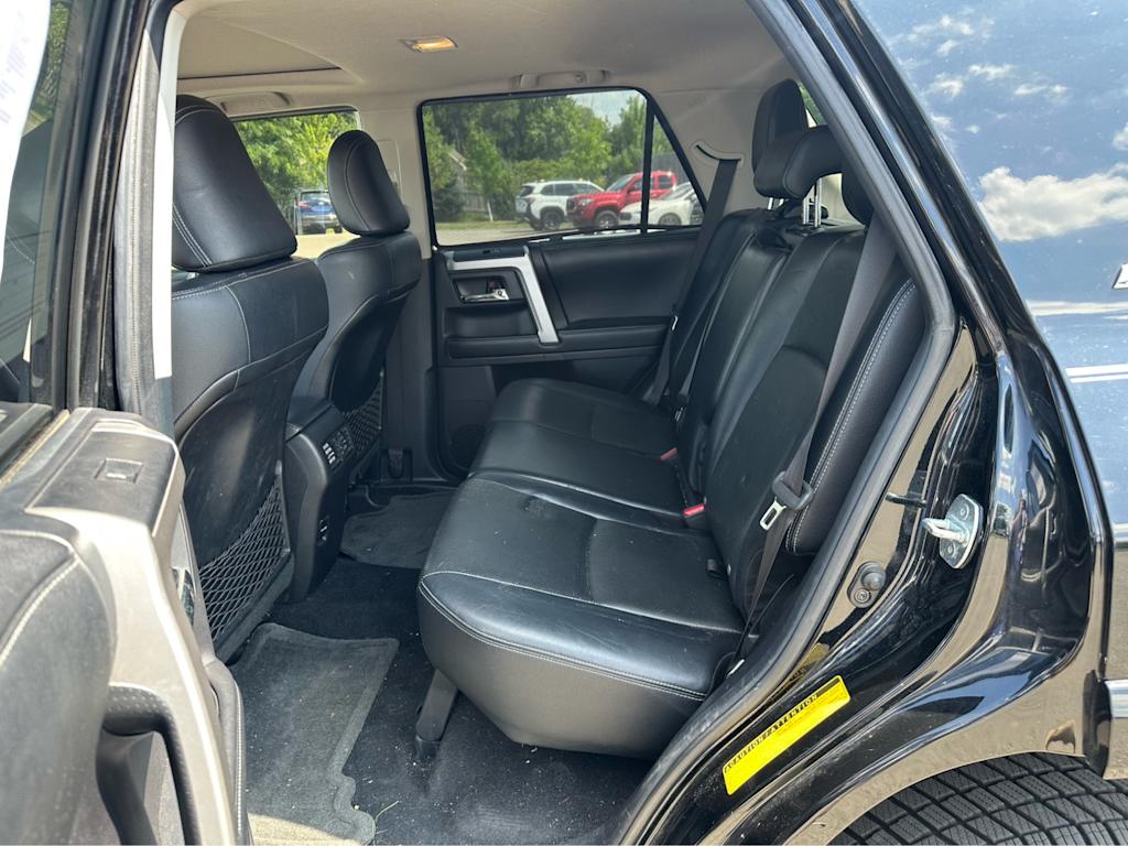 Thumbnail: 2014 Toyota 4Runner - 23