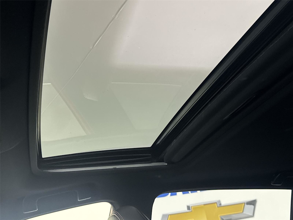 Thumbnail: 2016 Toyota RAV4 - 19