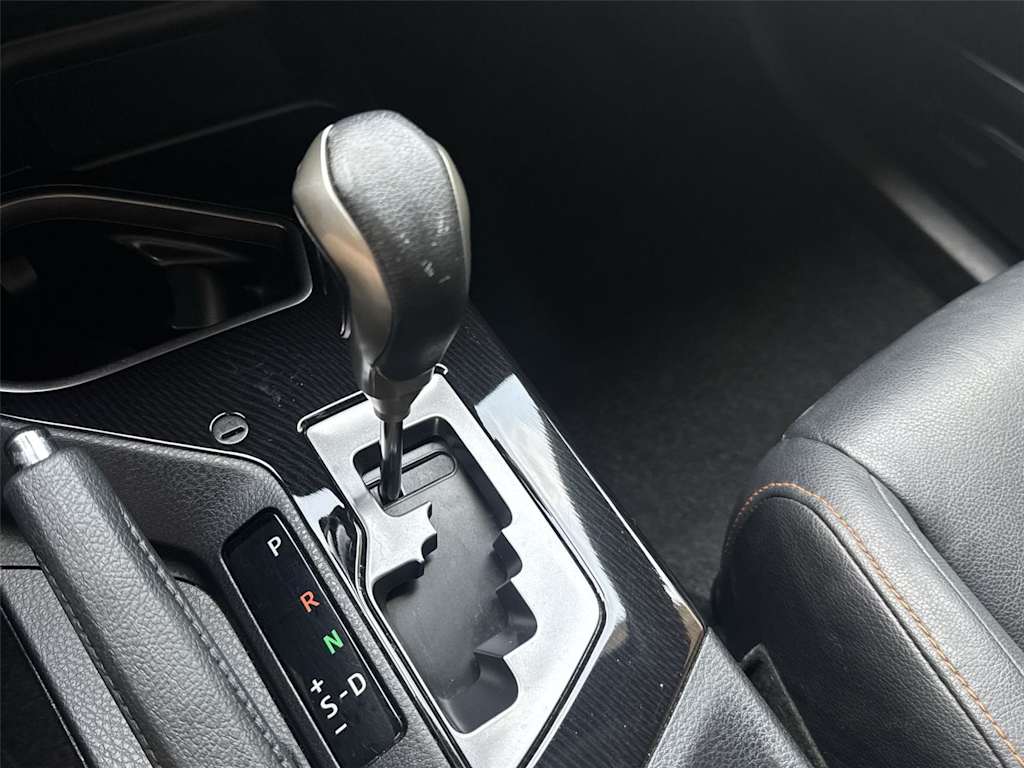Thumbnail: 2016 Toyota RAV4 - 11