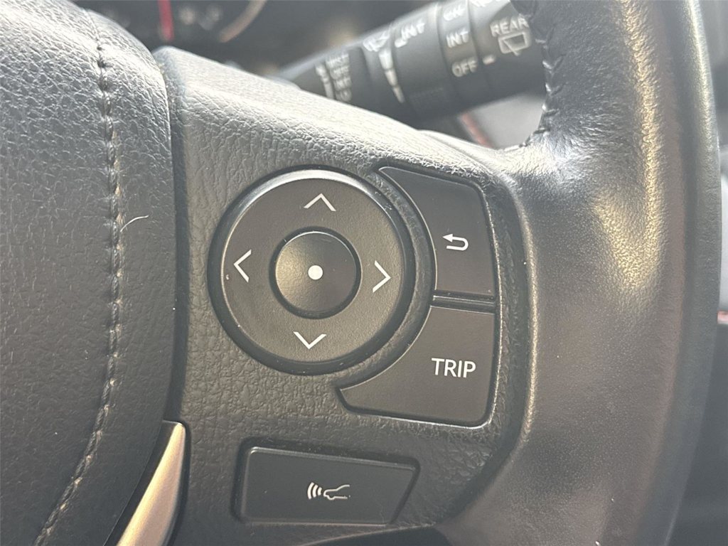 Thumbnail: 2016 Toyota RAV4 - 27