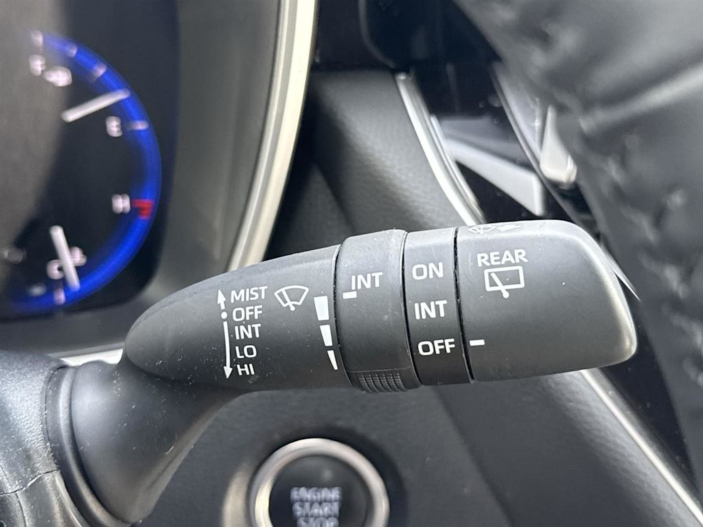2021 Toyota Corolla XSE 31