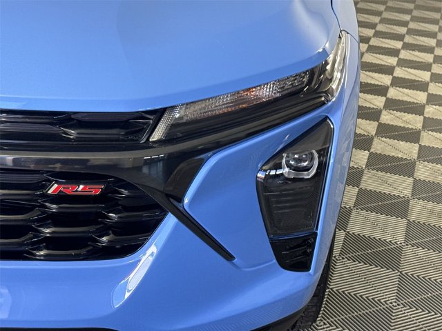Thumbnail: 2024 Chevrolet Trax - 16