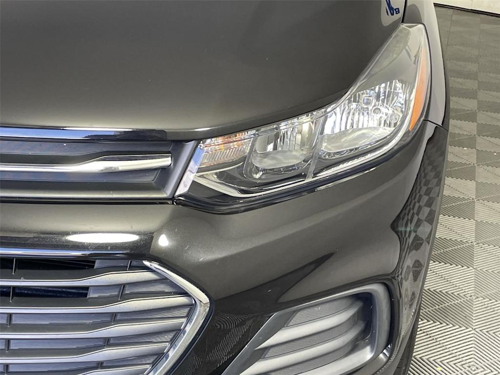 Thumbnail: 2020 Chevrolet Trax - 17