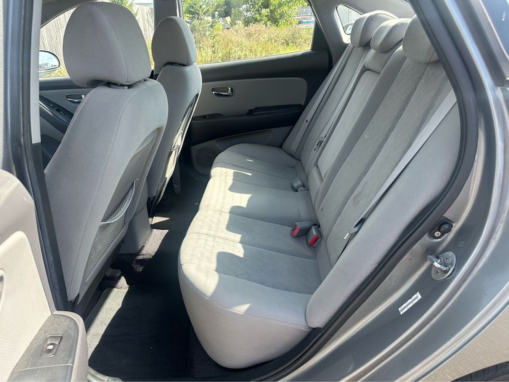Thumbnail: 2010 Hyundai Elantra - 21