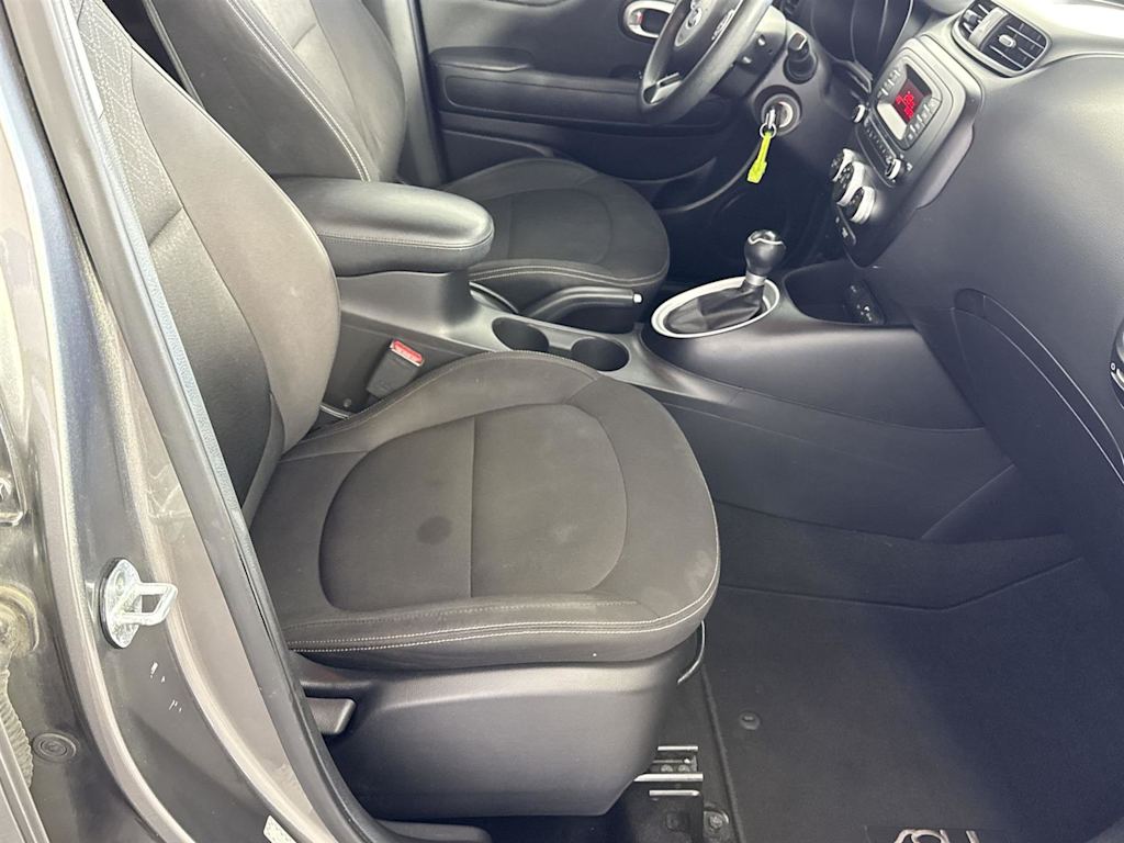 Thumbnail: 2016 Kia Soul - 19