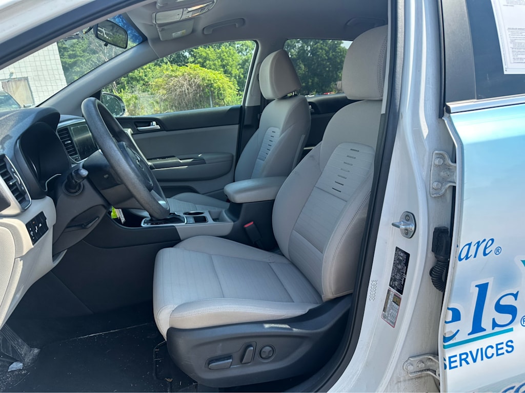 Thumbnail: 2020 Kia Sportage - 9