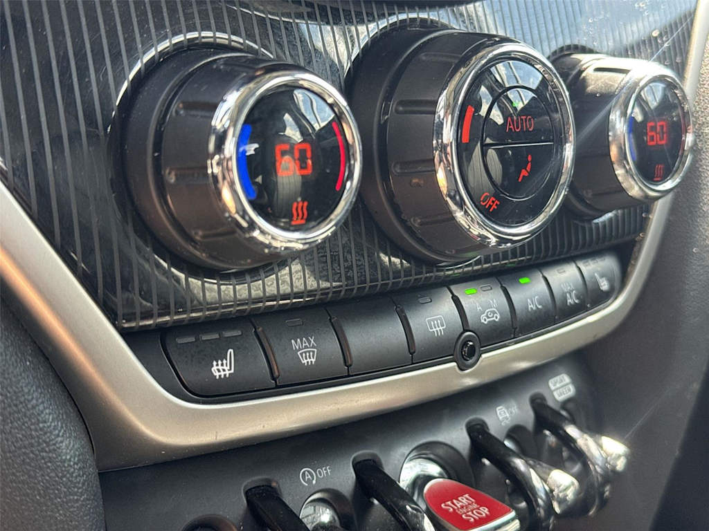 Thumbnail: 2020 MINI Cooper Countryman - 22