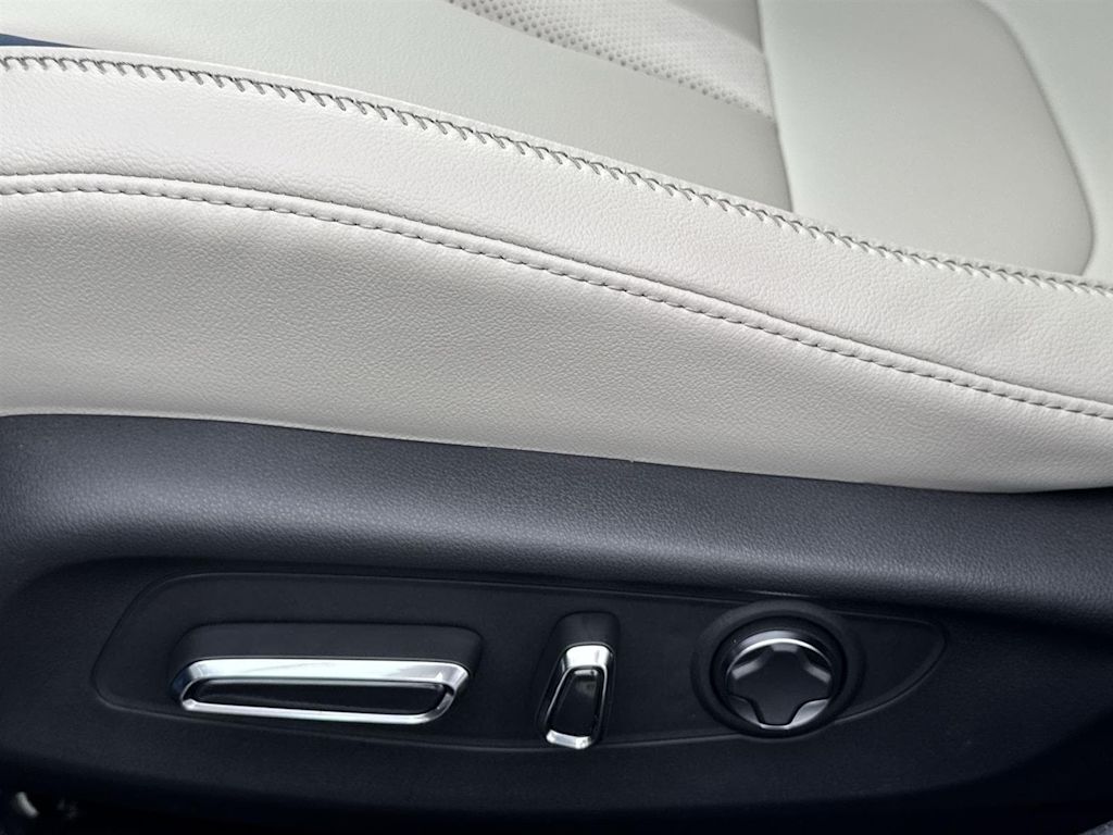 Thumbnail: 2026 Acura Integra - 18