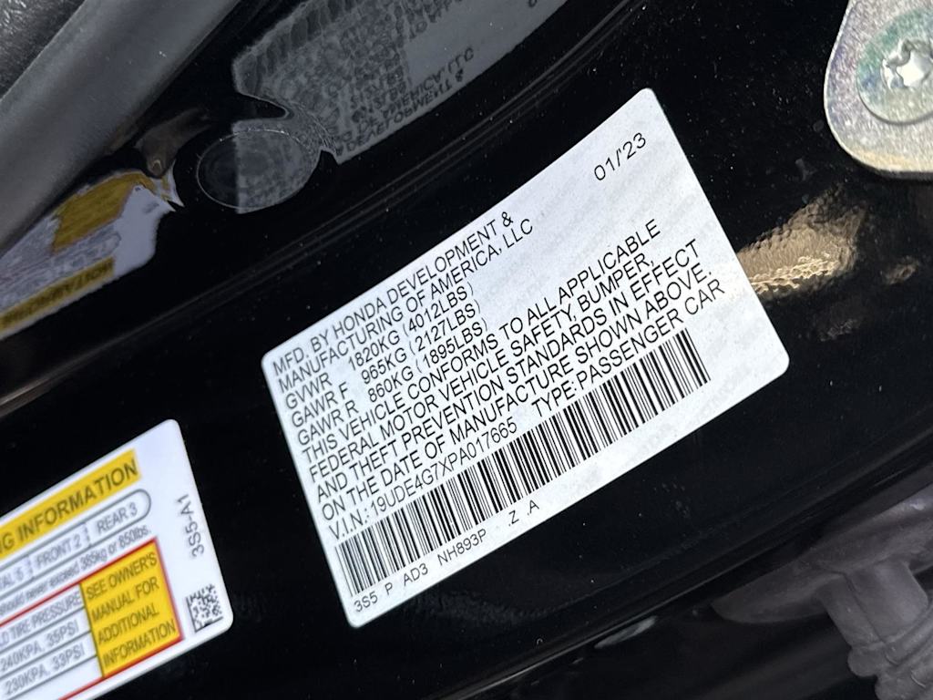 Thumbnail: 2023 Acura Integra - 15