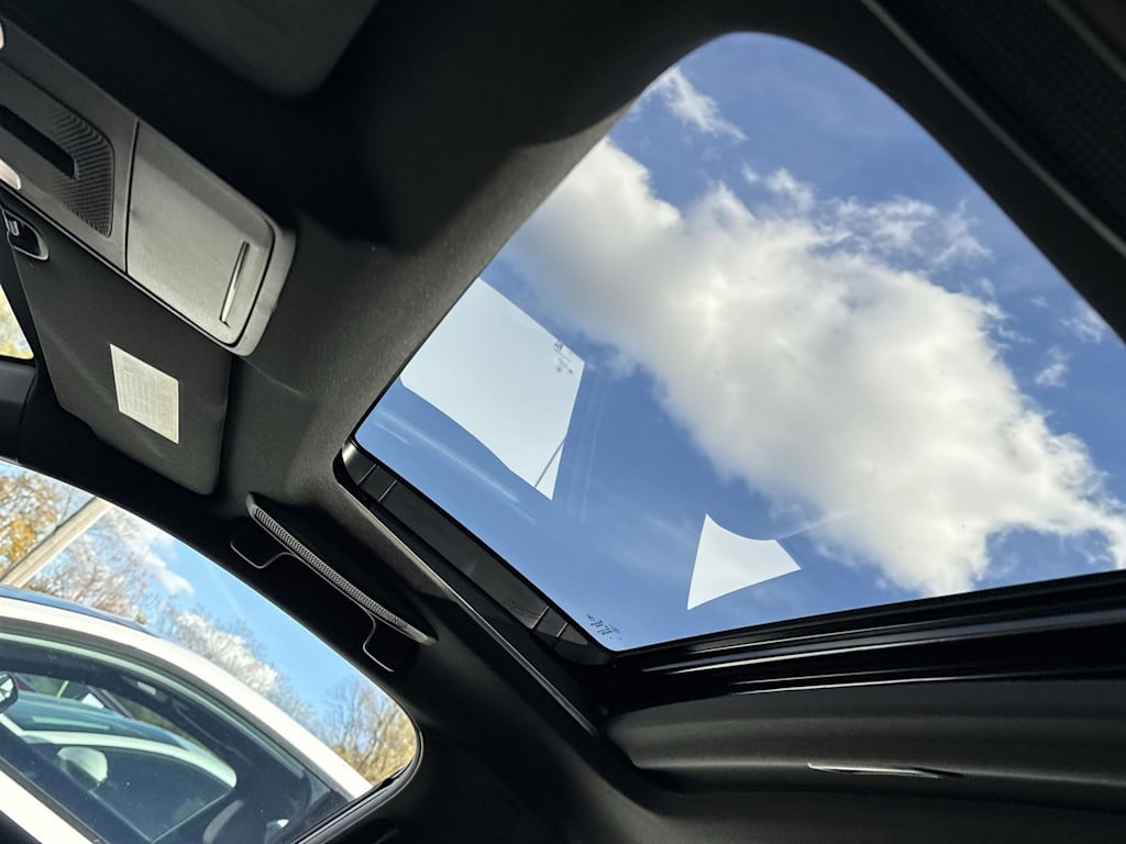 Thumbnail: 2023 Acura Integra - 22