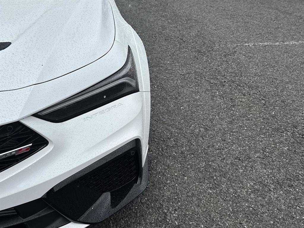 Thumbnail: 2025 Acura Integra - 18
