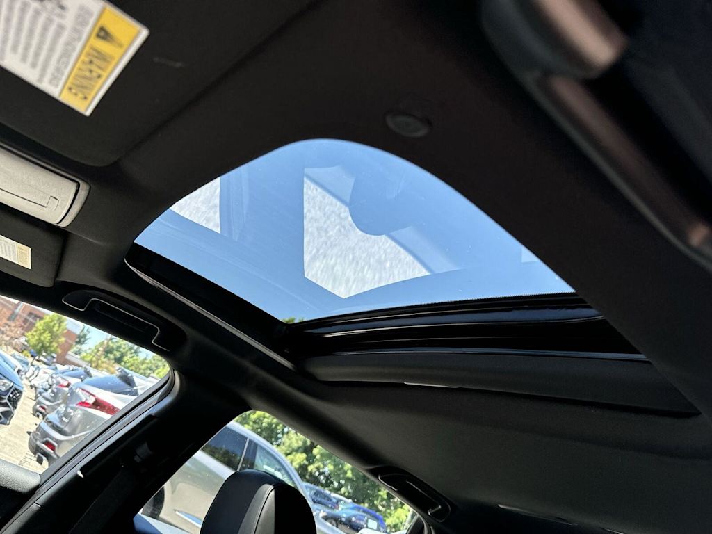 Thumbnail: 2025 Acura TLX - 23