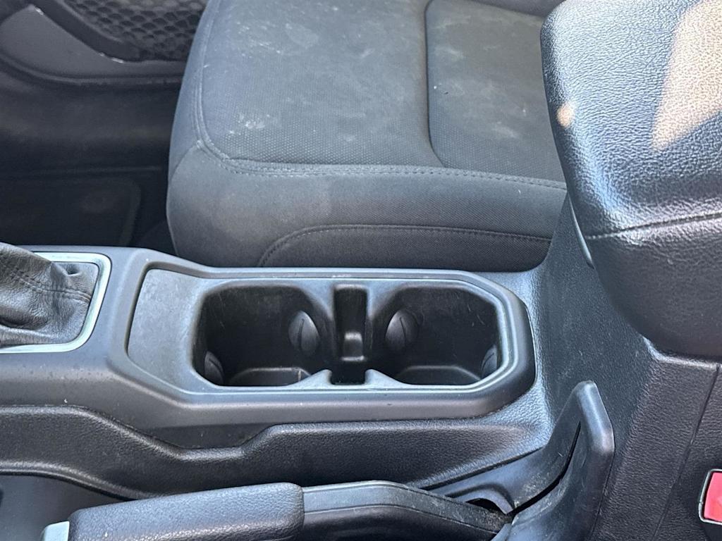 Thumbnail: 2021 Jeep Wrangler - 28