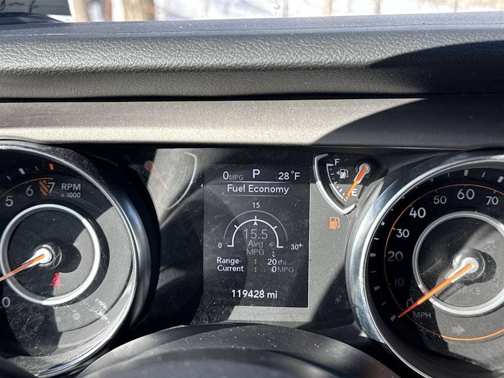 Thumbnail: 2021 Jeep Wrangler - 26