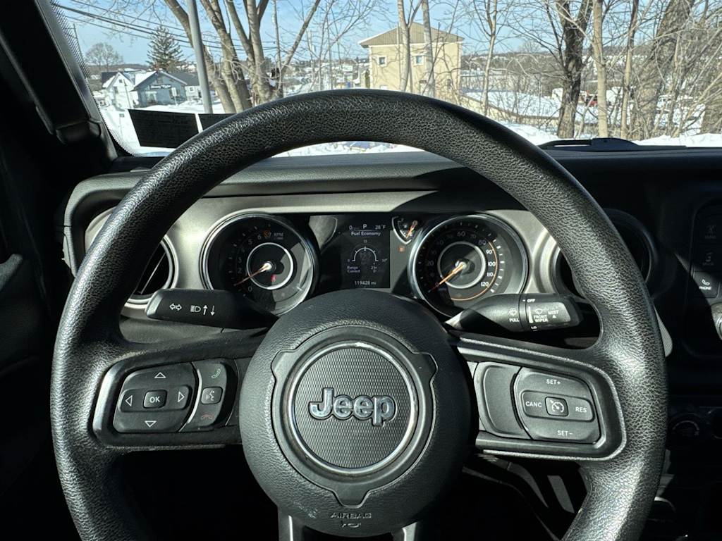 Thumbnail: 2021 Jeep Wrangler - 20