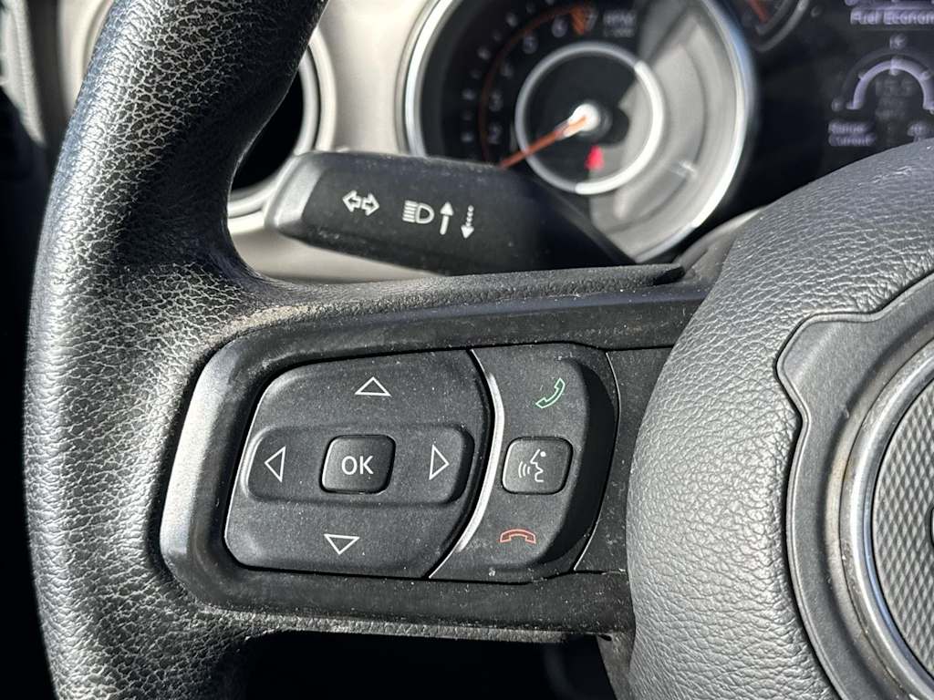 Thumbnail: 2021 Jeep Wrangler - 21