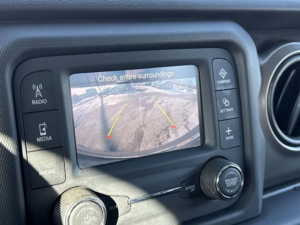 Thumbnail: 2021 Jeep Wrangler - 23