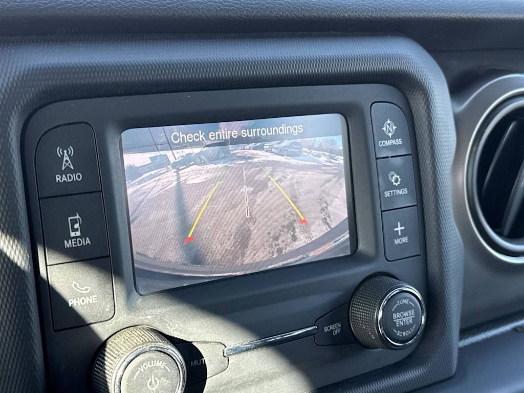 Thumbnail: 2021 Jeep Wrangler - 23