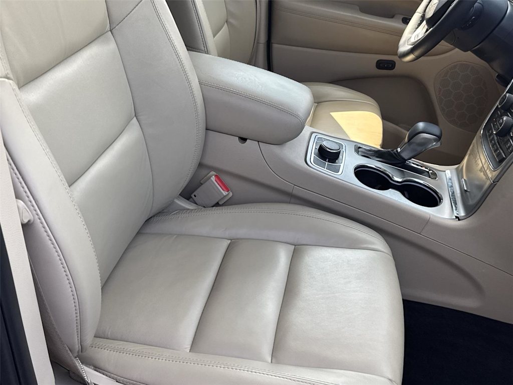 Thumbnail: 2018 Jeep Grand Cherokee - 25