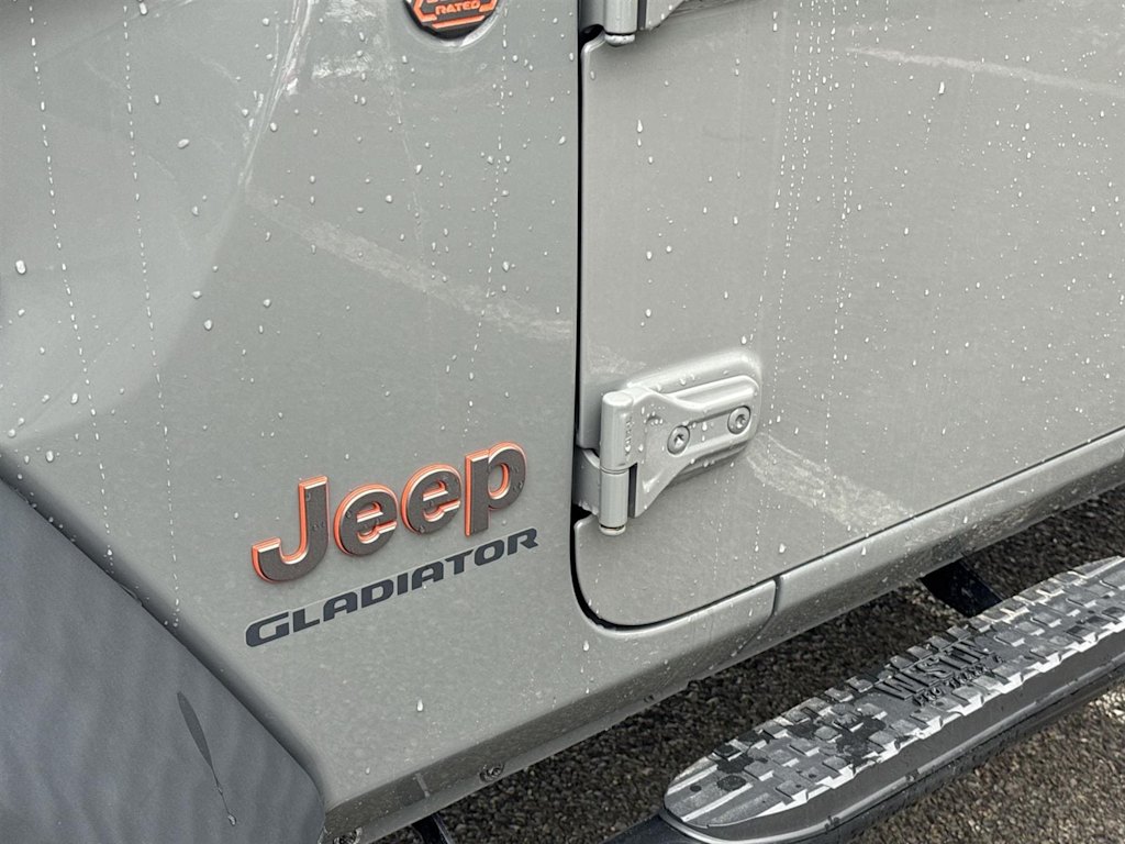 Thumbnail: 2021 Jeep Gladiator - 6