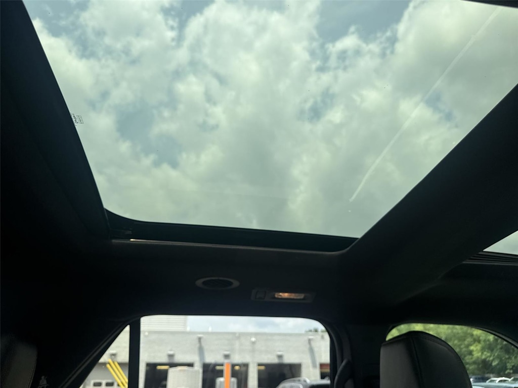 Thumbnail: 2017 Ford Explorer - 23