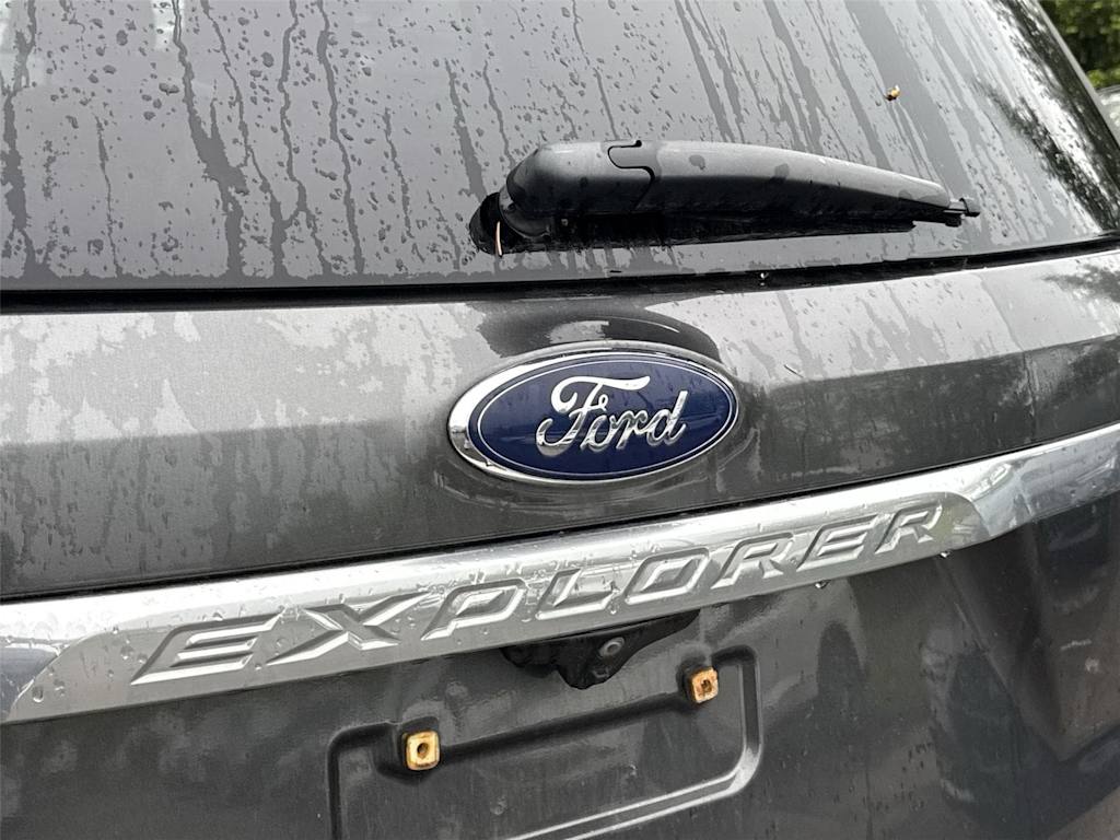 Thumbnail: 2017 Ford Explorer - 18