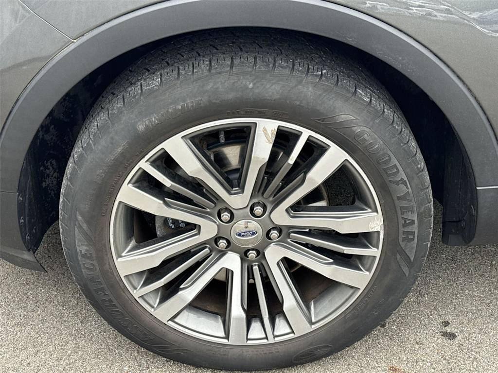Thumbnail: 2017 Ford Explorer - 7