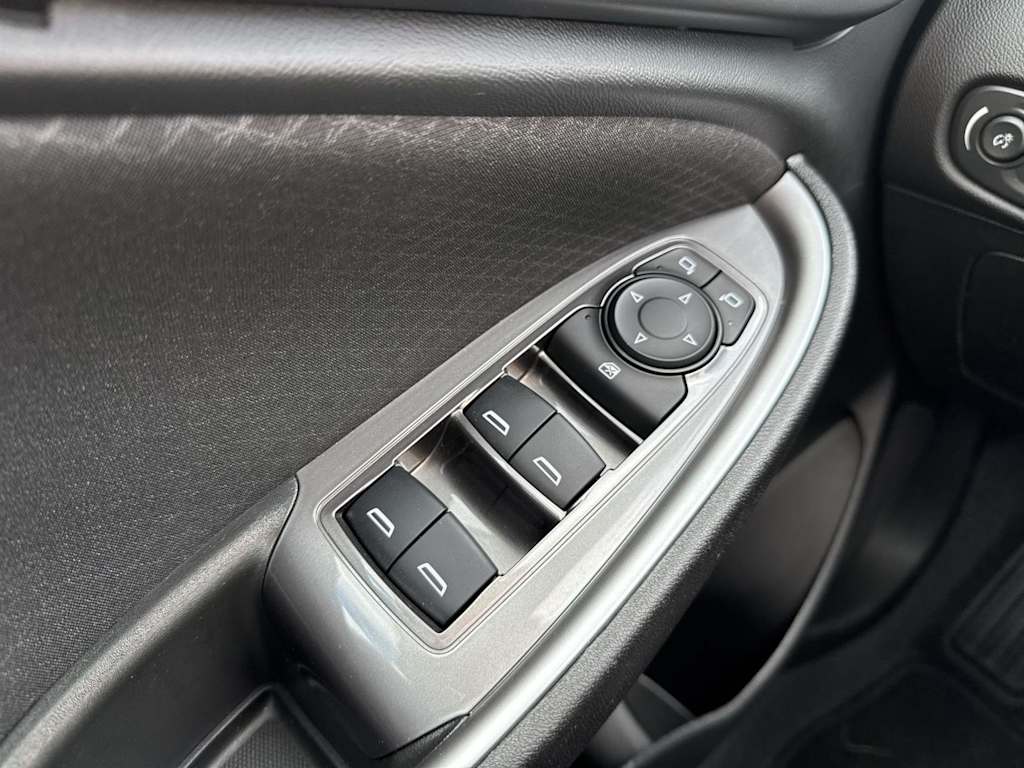 Thumbnail: 2022 Chevrolet Malibu - 30