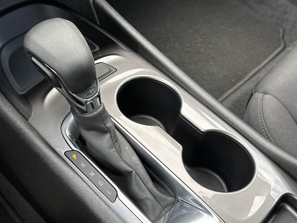 Thumbnail: 2022 Chevrolet Malibu - 27