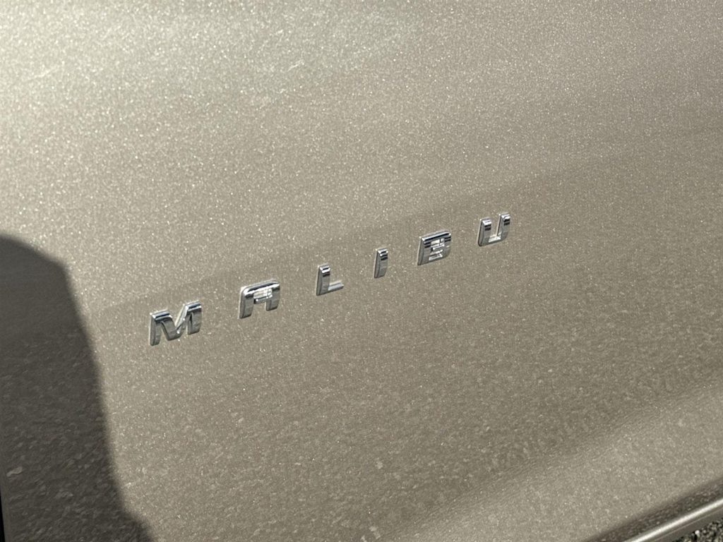 Thumbnail: 2022 Chevrolet Malibu - 20