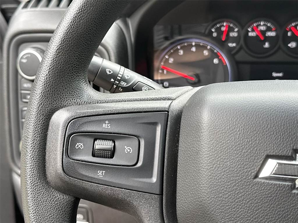 Thumbnail: 2019 Chevrolet Silverado 1500 - 22