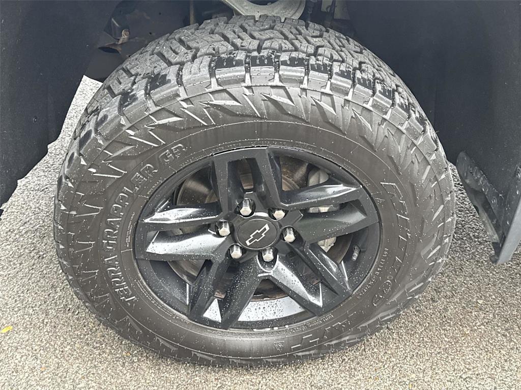 Thumbnail: 2019 Chevrolet Silverado 1500 - 8