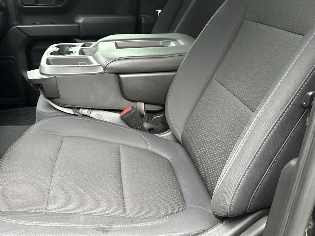 Thumbnail: 2019 Chevrolet Silverado 1500 - 9