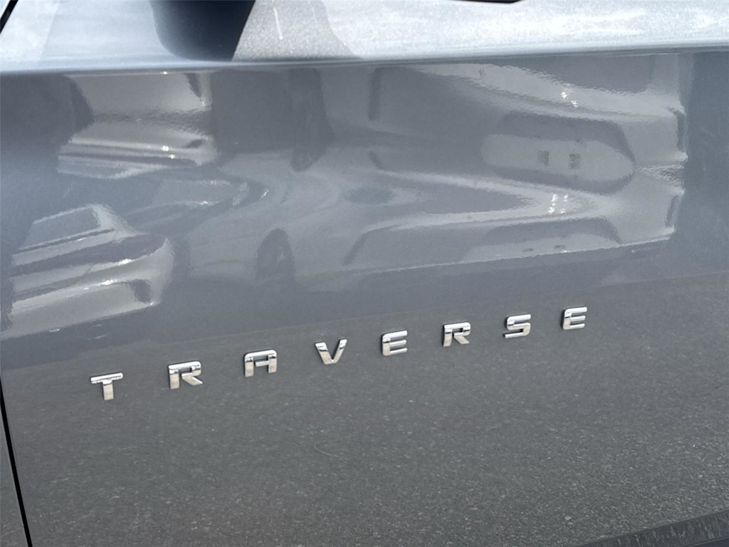 Thumbnail: 2018 Chevrolet Traverse - 13