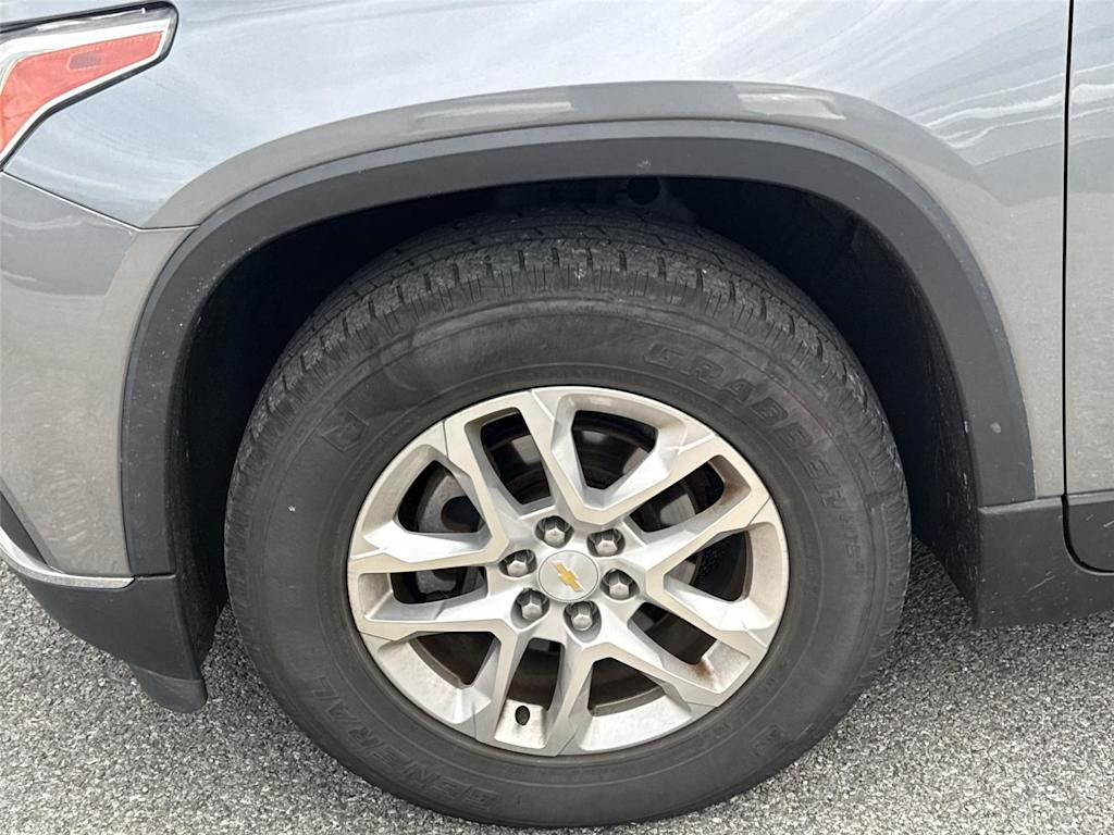 Thumbnail: 2018 Chevrolet Traverse - 5