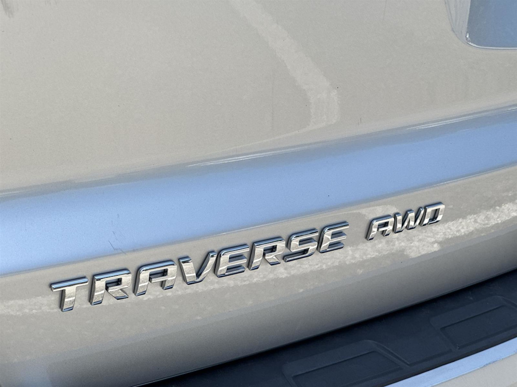 Thumbnail: 2017 Chevrolet Traverse - 20