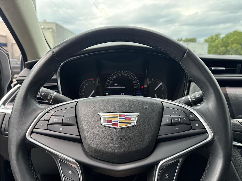 Thumbnail: 2018 Cadillac XT5 - 2