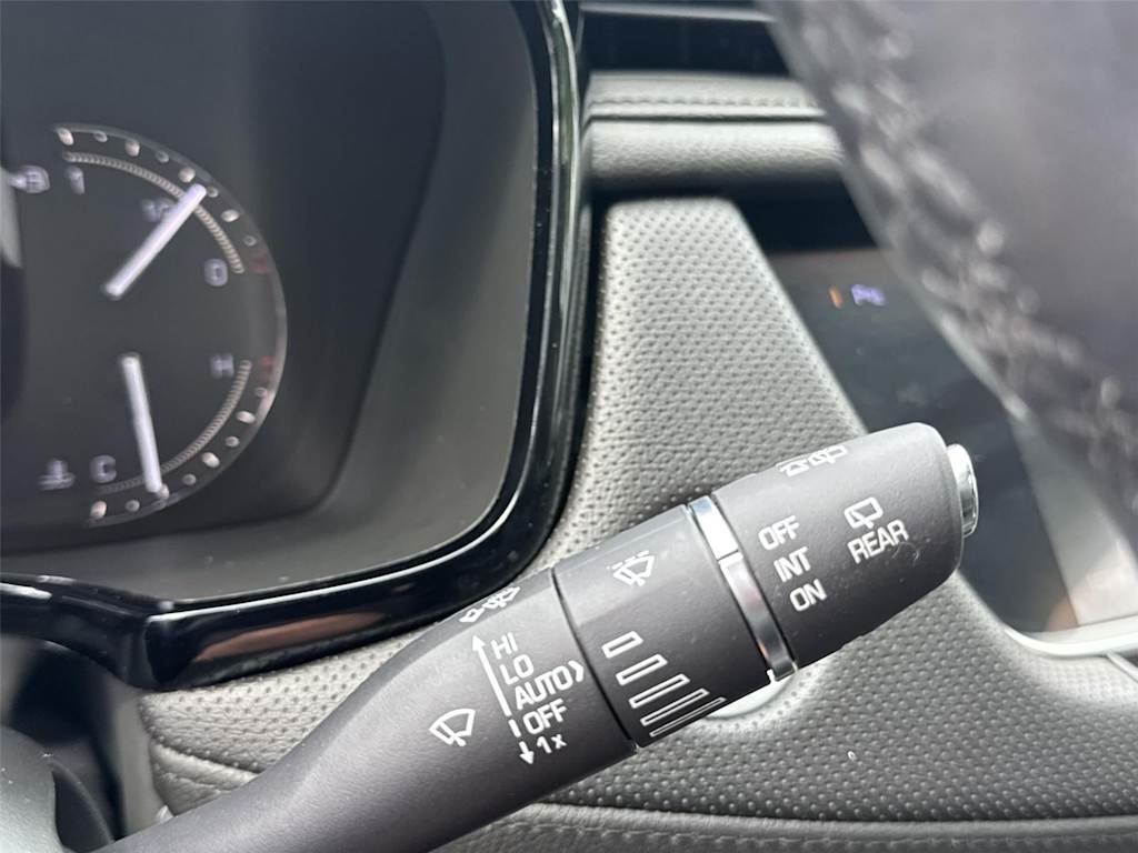 Thumbnail: 2018 Cadillac XT5 - 12