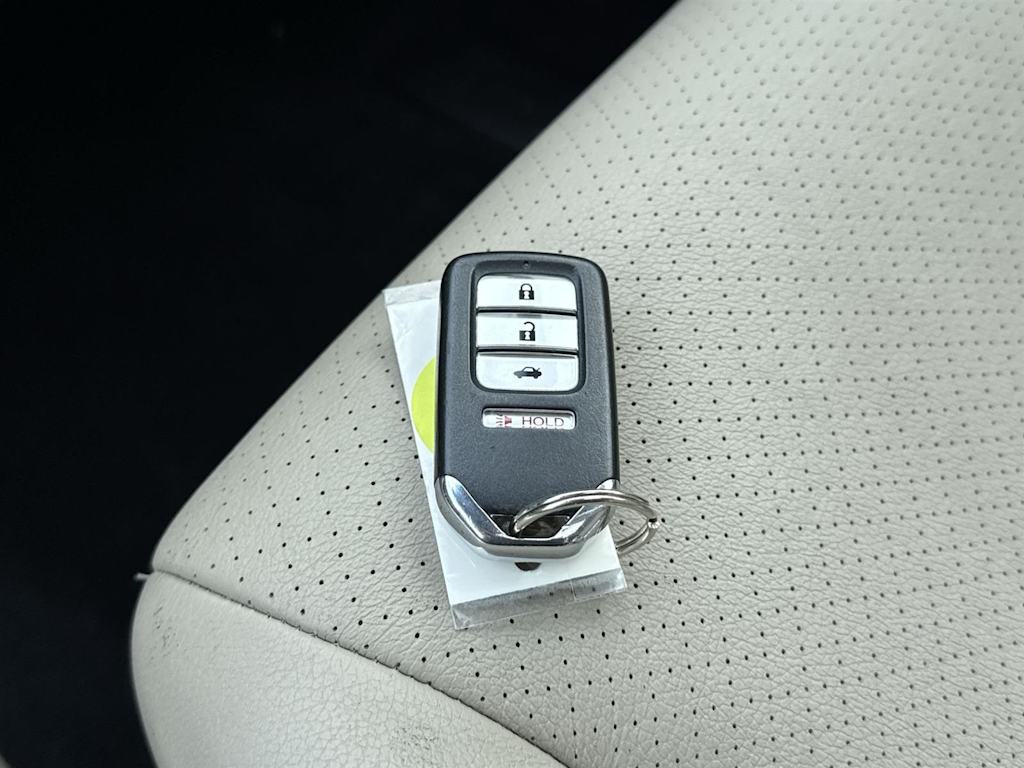 Thumbnail: 2013 Honda Accord - 14