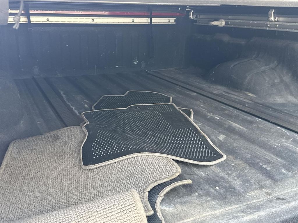 2010 Nissan Frontier SE 14