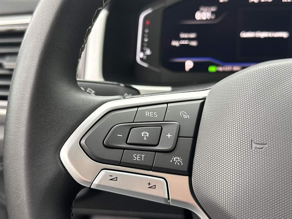 Thumbnail: 2022 Volkswagen Atlas - 25