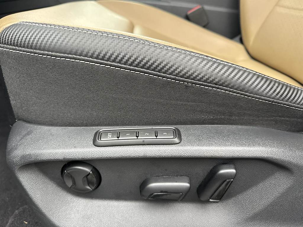 Thumbnail: 2022 Volkswagen Atlas - 21