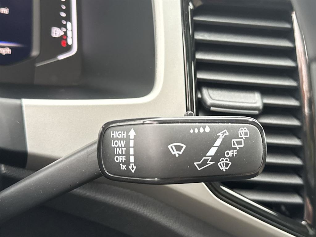 Thumbnail: 2022 Volkswagen Atlas - 12