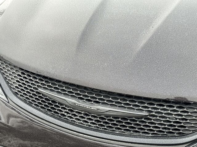 2019 Chrysler Pacifica Touring Plus 19