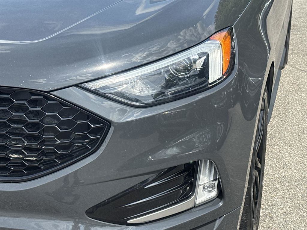 Thumbnail: 2021 Ford Edge - 20