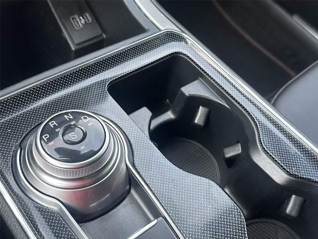 Thumbnail: 2021 Ford Edge - 30